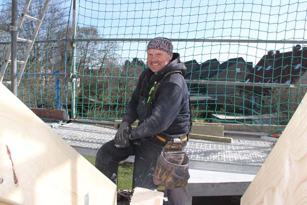 Andrii Semenko, Dachdecker